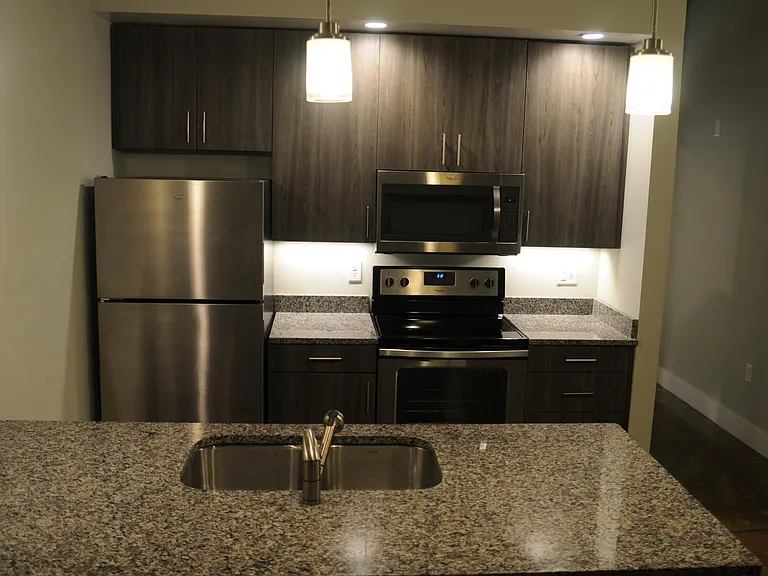 117 W Broad St #303 — Photo 5