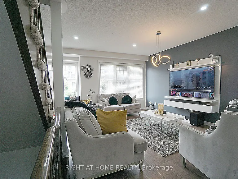 15 Magdalene Cres — Photo 14