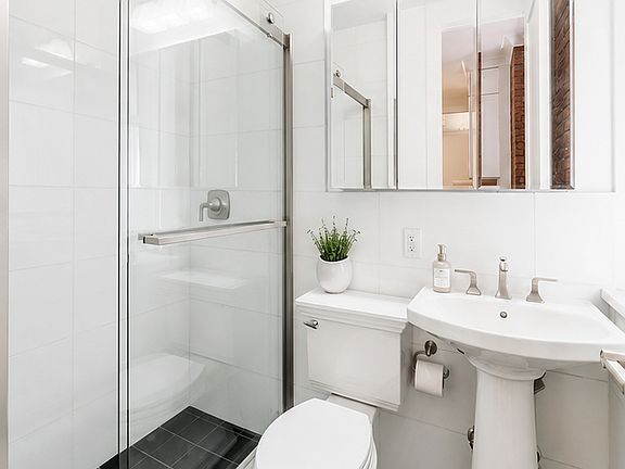 5th image of 5 Jones St APT 3