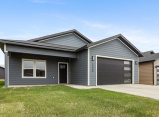 3338 34th St W, Williston, ND 58801