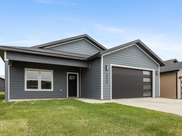 3338 34th St W, Williston, ND 58801