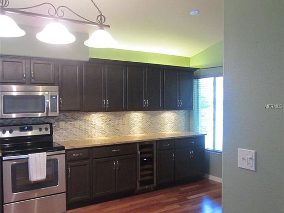 3rd image of 31429 Triborough Dr