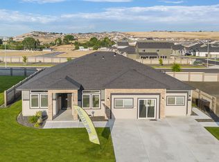 606 Constance Ave, West Richland, WA 99353