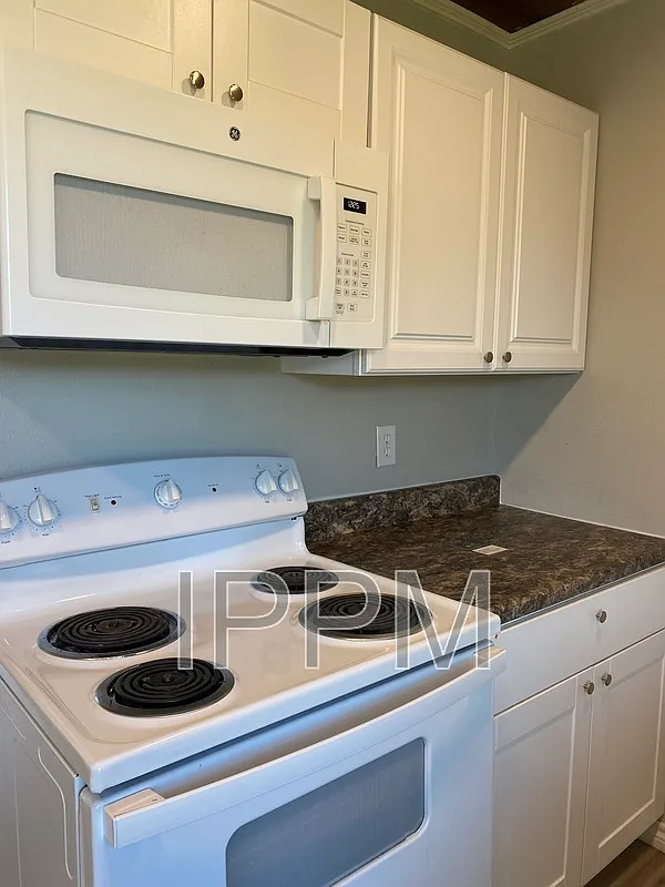 1 bed, 1.0 bath, 950 sqft, $750 — Photo 3
