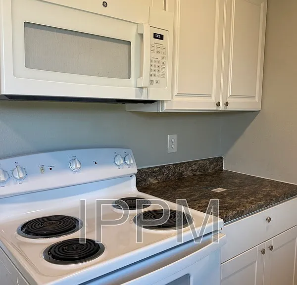 1723 Warren St — Photo 3