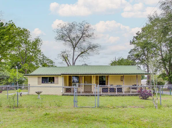 909 N Varner St, Bonifay, FL 32425