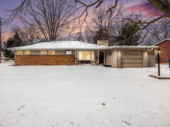 603 E Chelsea Cir, Davison, MI 48423