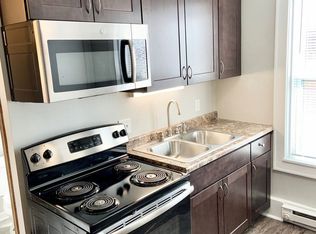 3319 W Wells St #5, Milwaukee, WI 53208
