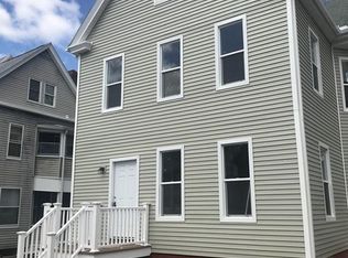 21 Morgan St, Holyoke, MA 01040