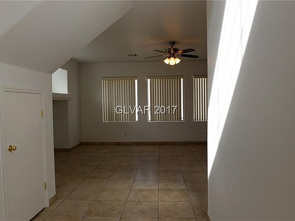 3rd image of 136 W La Madre Way