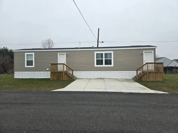 1457 West Dr #162, Alden, NY 14004