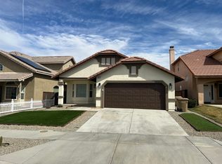 9219 Canyon View Ave, Hesperia, CA 92344