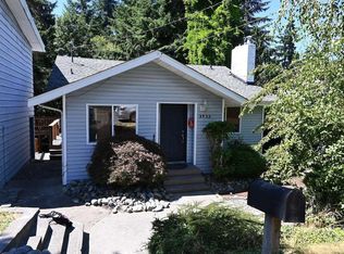 3733 88th Ave SE, Mercer Island, WA 98040