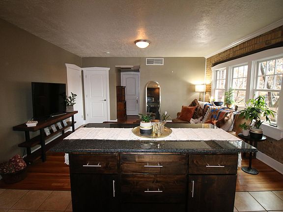 4th image of 555 E 100 S APT 405