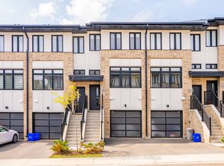 527 Shaver Rd #21, Hamilton, ON L9G 0J1