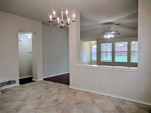 5th image of 5216 Birchwood Dr