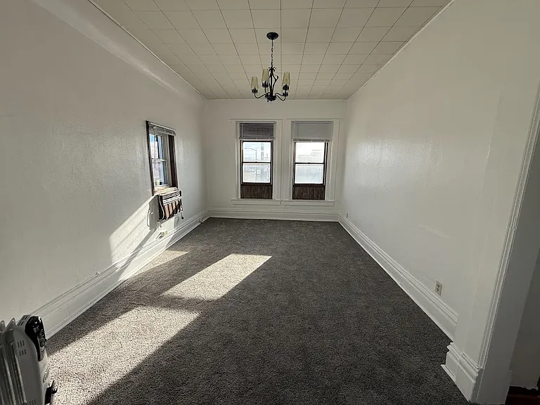 104 W Main St #5 — Photo 5