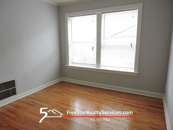 2nd image of 4748 N Whipple St #2H