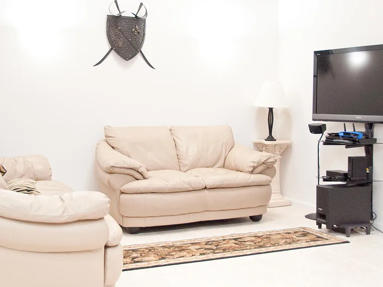 7684 Hummingbird Ct — Photo 12