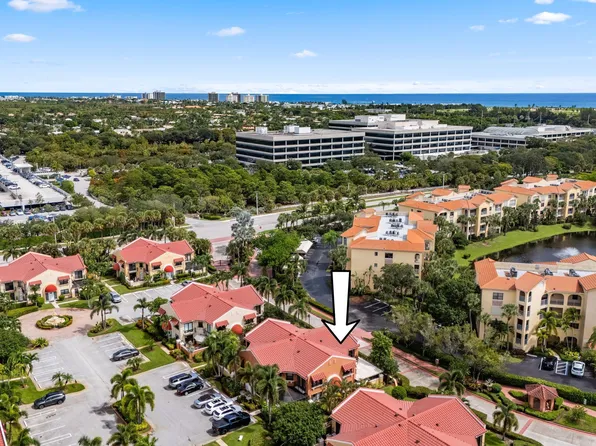 24 Uno Lago Drive, Juno Beach, FL 33408