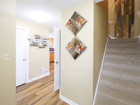 3rd image of 505 Brick St SE