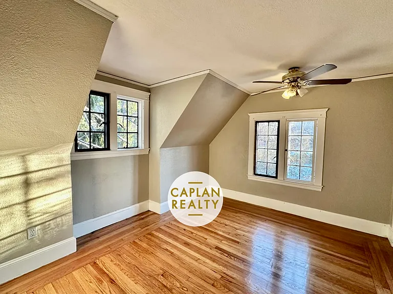 110 Marvel Rd — Photo 15