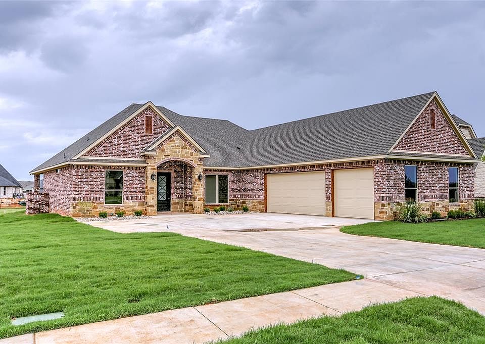 1st image of 6609 Pinehurst Dr