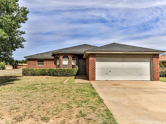 Curb Appeal- walking distance (2 min.) to Shadow Hills Golf Course