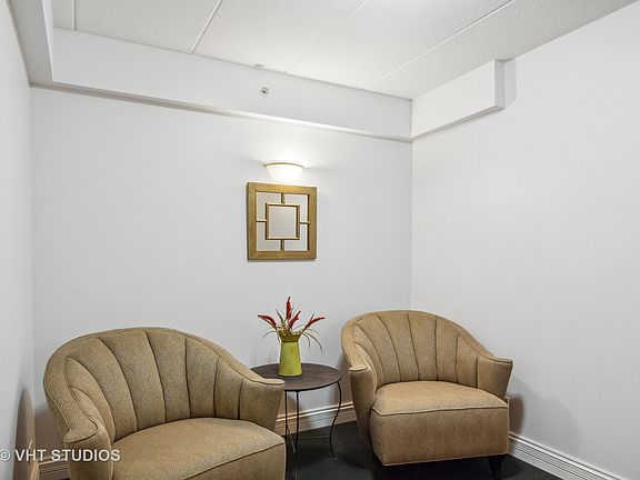 4th image of 511 N Cass Ave APT 2A