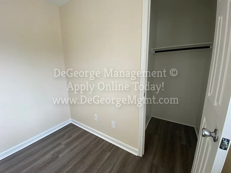Burdick Estates Apartments — Photo 33