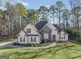 55 Ashland Grove Ct, Sharpsburg, GA 30277