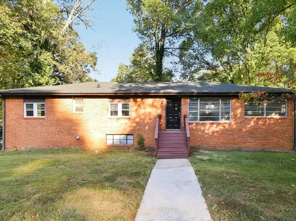 2658 Riggs Dr, East Pt, GA 30344