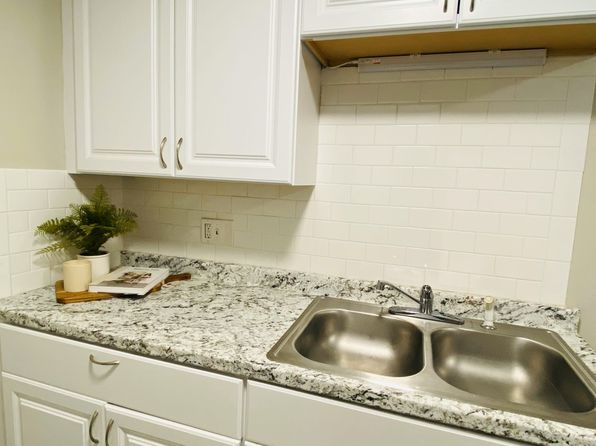 3080 Washington Pike #15