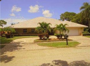 3005 Saint James Dr, Boca Raton, FL 33434