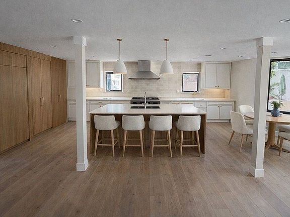 3rd image of 1248 Algeria Ave
