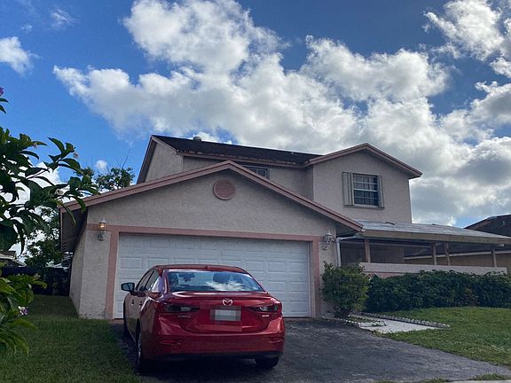 3rd image of 1021 SW 99th Ave