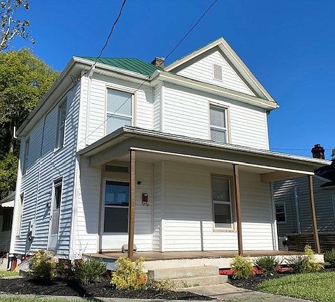 3rd image of 302 Farmer St