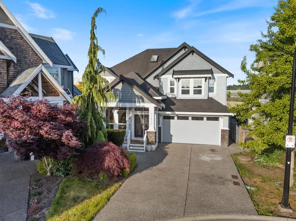 17433 1st Ave, Surrey, BC V3Z 9P9
