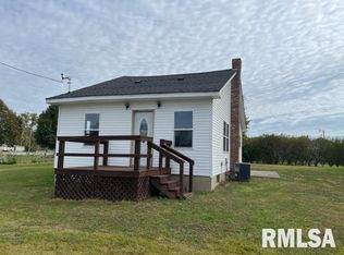 106 S Slater St, Pittsburg, IL 62974