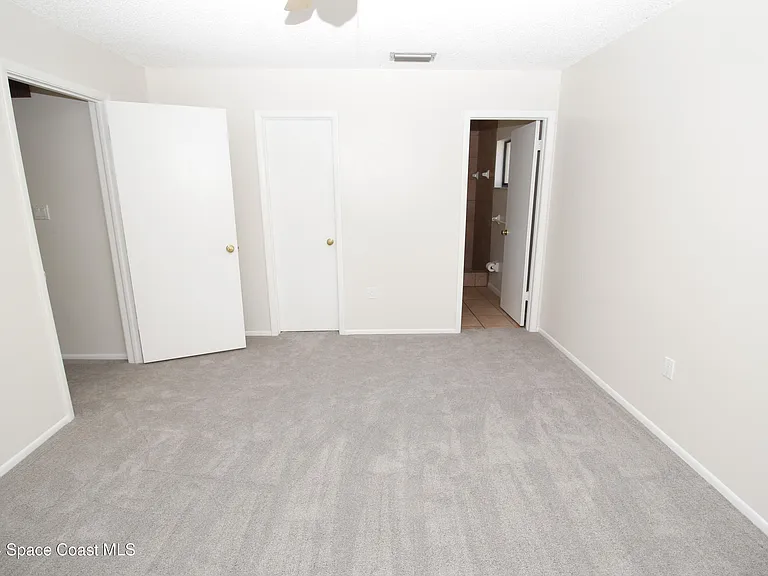 2168 Tarrytown Ln NE — Photo 9