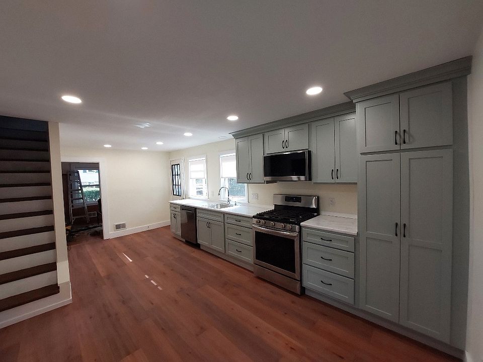 1st image of 45 Shortell Ave #45