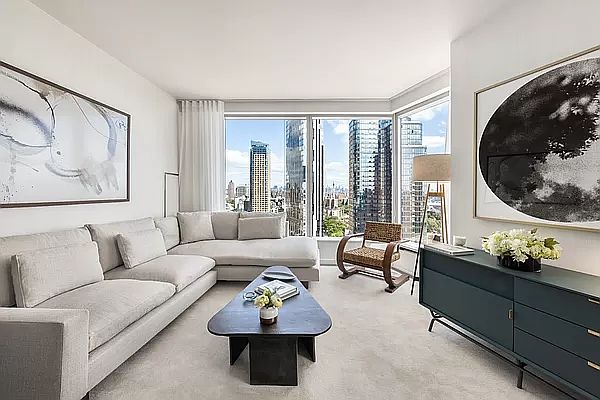 1st image of 1 City Poin APT 17E