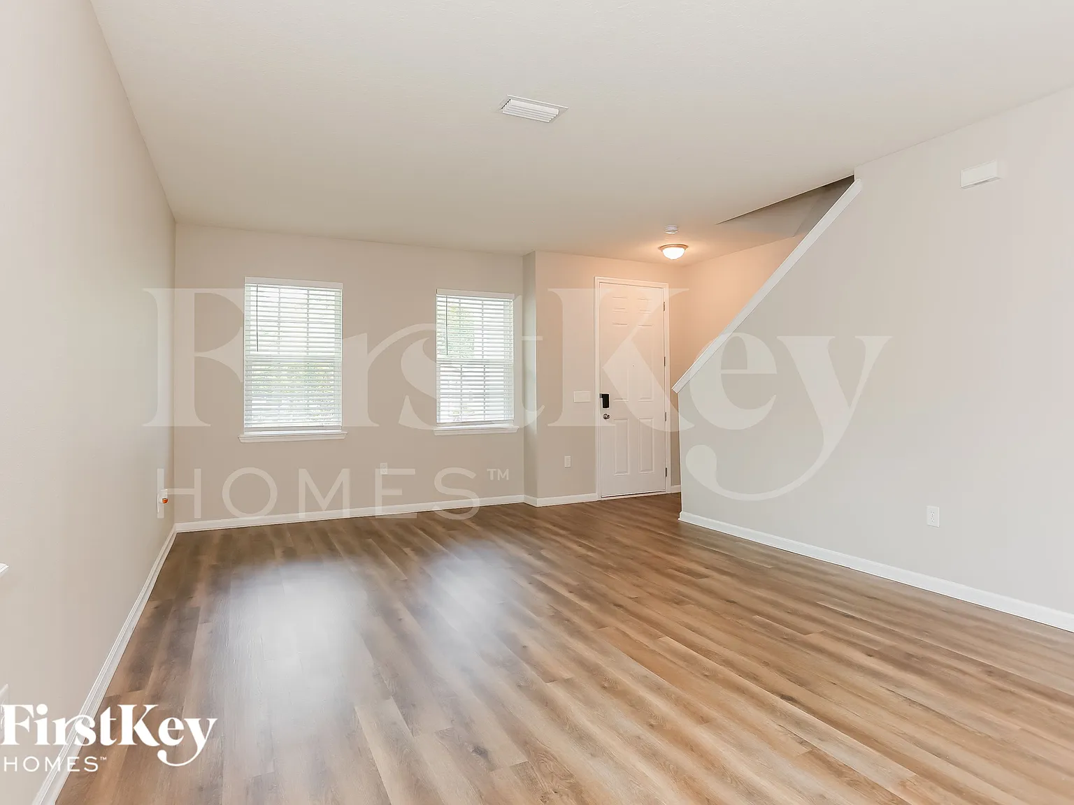 4 bed, 2.5 bath, 2776 sqft, $2,665 — Photo 4