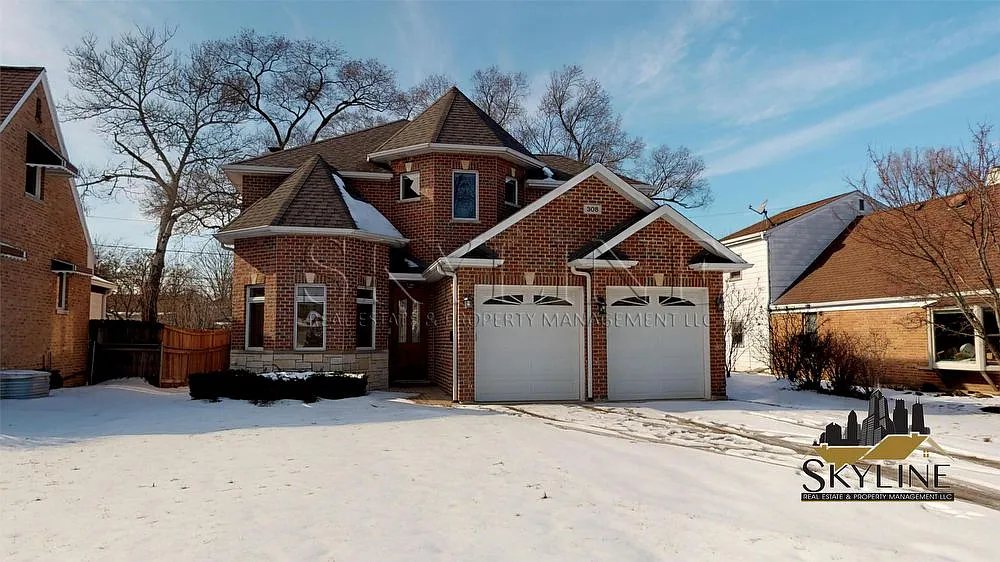 308 Lincoln St photo 1