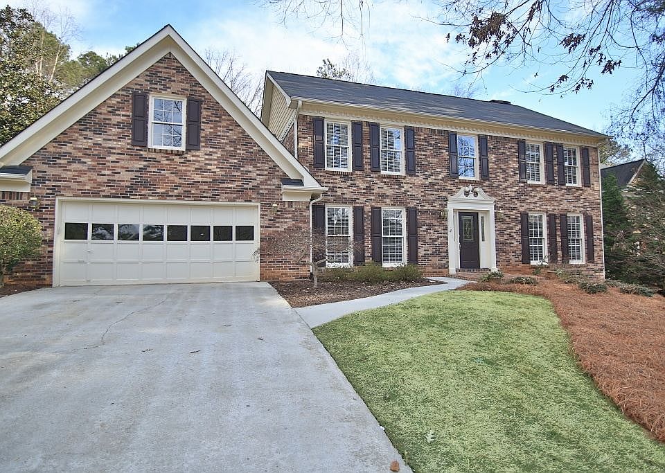 2nd image of 3709 Hermitage Dr