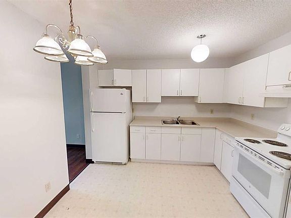 2nd image of 5117 44th St #201