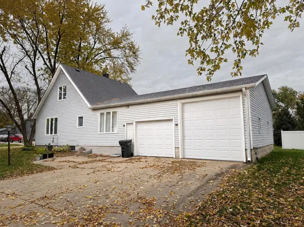 508 Superior St, Emmetsburg, IA 50536
