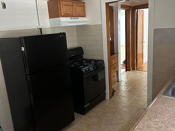 2nd image of 3248 W Berteau Ave APT 2