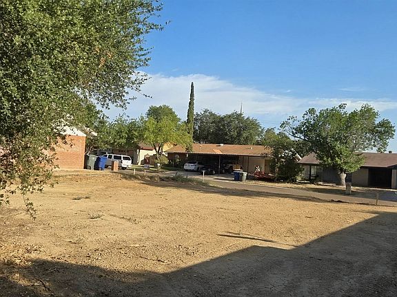 3rd image of 1506 Wildrose Ln