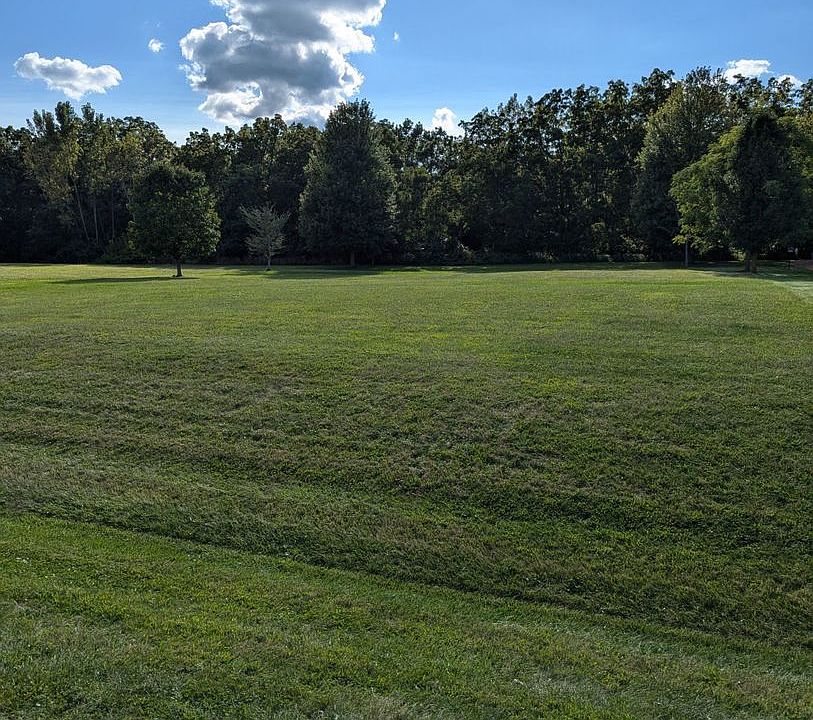 1st image of 10817 Hill Crest Ln #10